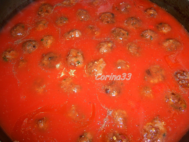 Spaghetti with meatballs