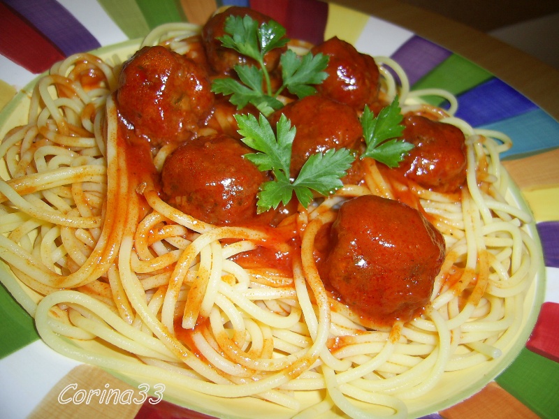 Spaghetti with meatballs