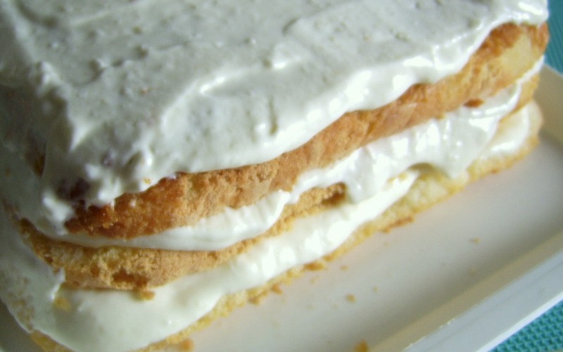 Tort cu mousse de ciocolata alba si lămâie