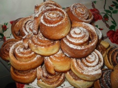 Rolls Cinnabon sau melcisori(varianta simpla fara glazura)