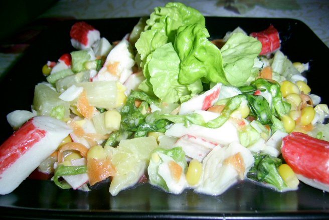 Salata spaniola cu surimi