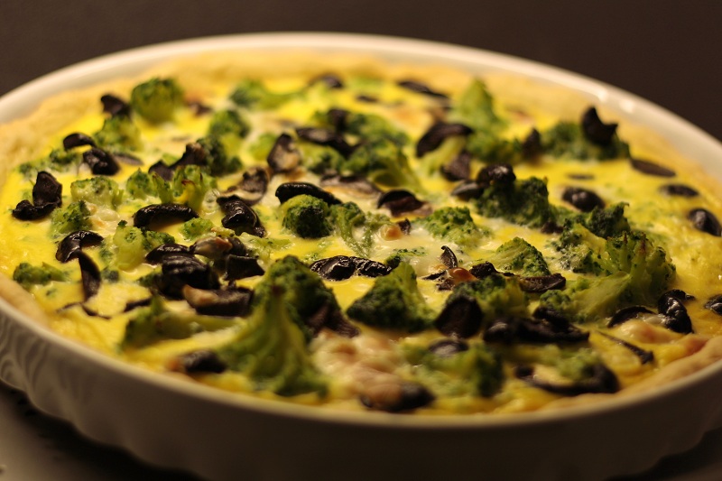 Quiche cu broccoli si masline