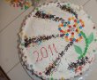 Tort crema de zahar ars - La Multi Ani 2011 !!-5