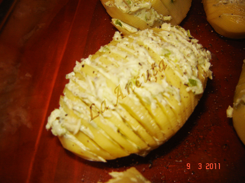 Cartofi Hasselback