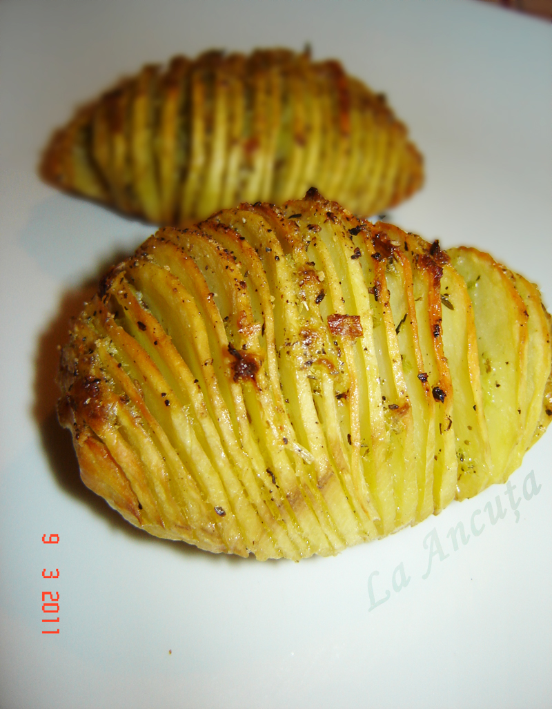 Cartofi Hasselback