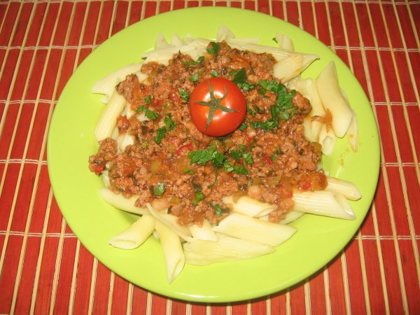 Penne rigate bologneze