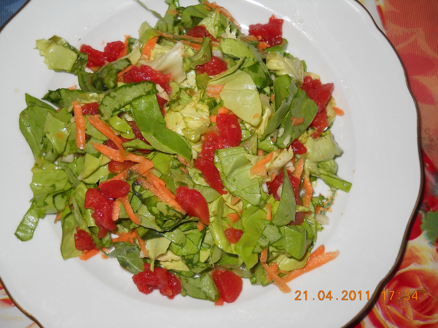 Salata verde cu morcov