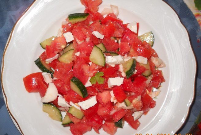 Salata de rosii