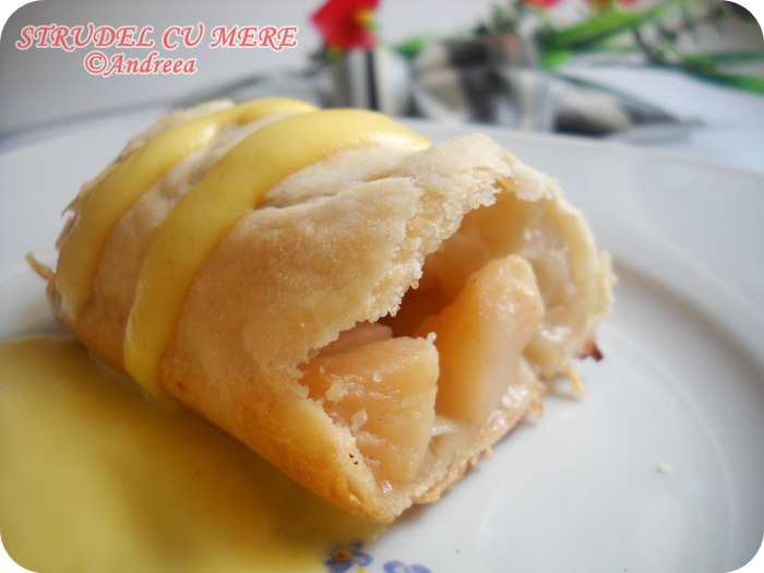 Strudel cu mere