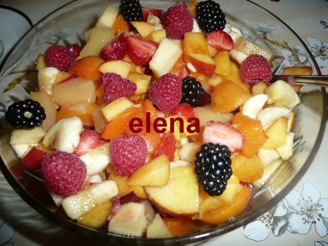 Salata de fructe (2)