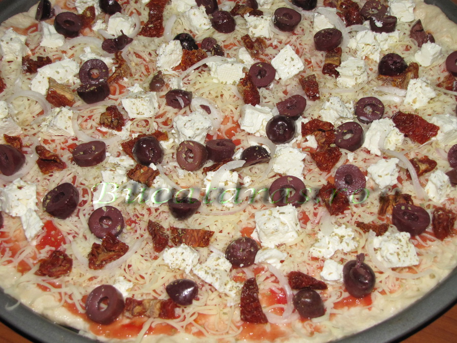 Pizza mediteraneana