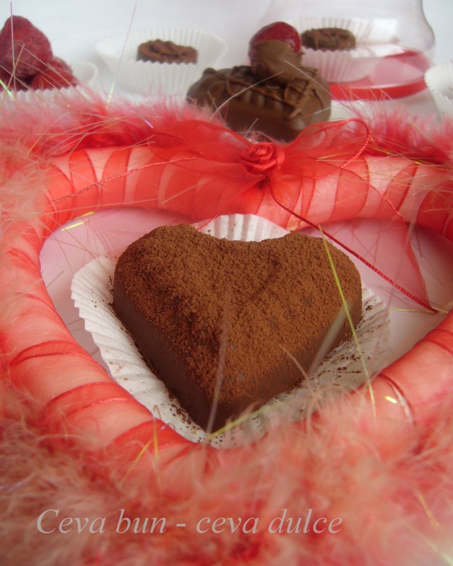 Praline de ciocolata umplute cu crema de ness - Valentine`s day