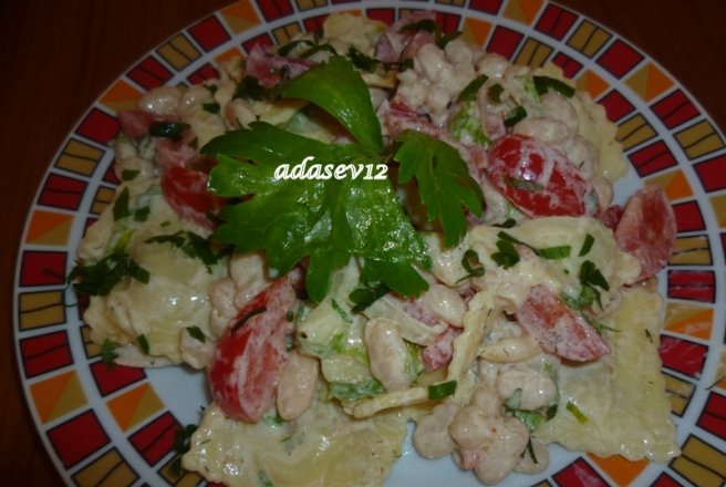 Salata de fasole boabe cu ravioli