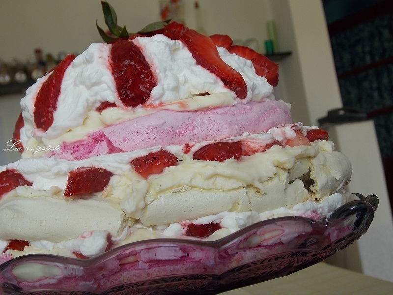 Pavlova in culori de primavara