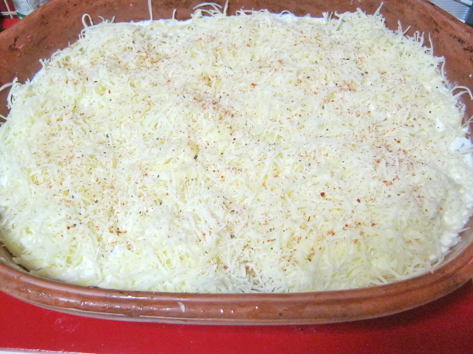 Chiftelute gratinate, cu mazare verde