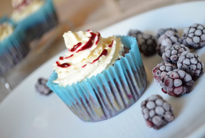 Blackberry cupcakes