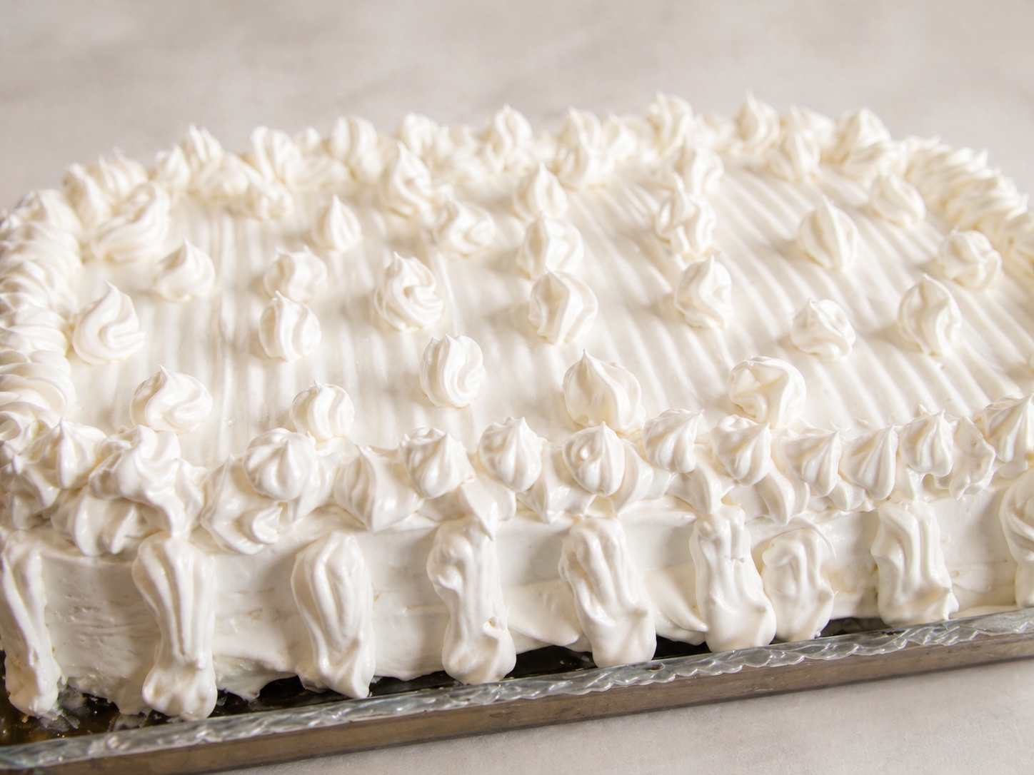 Tort cu mere si crema de zahar ars