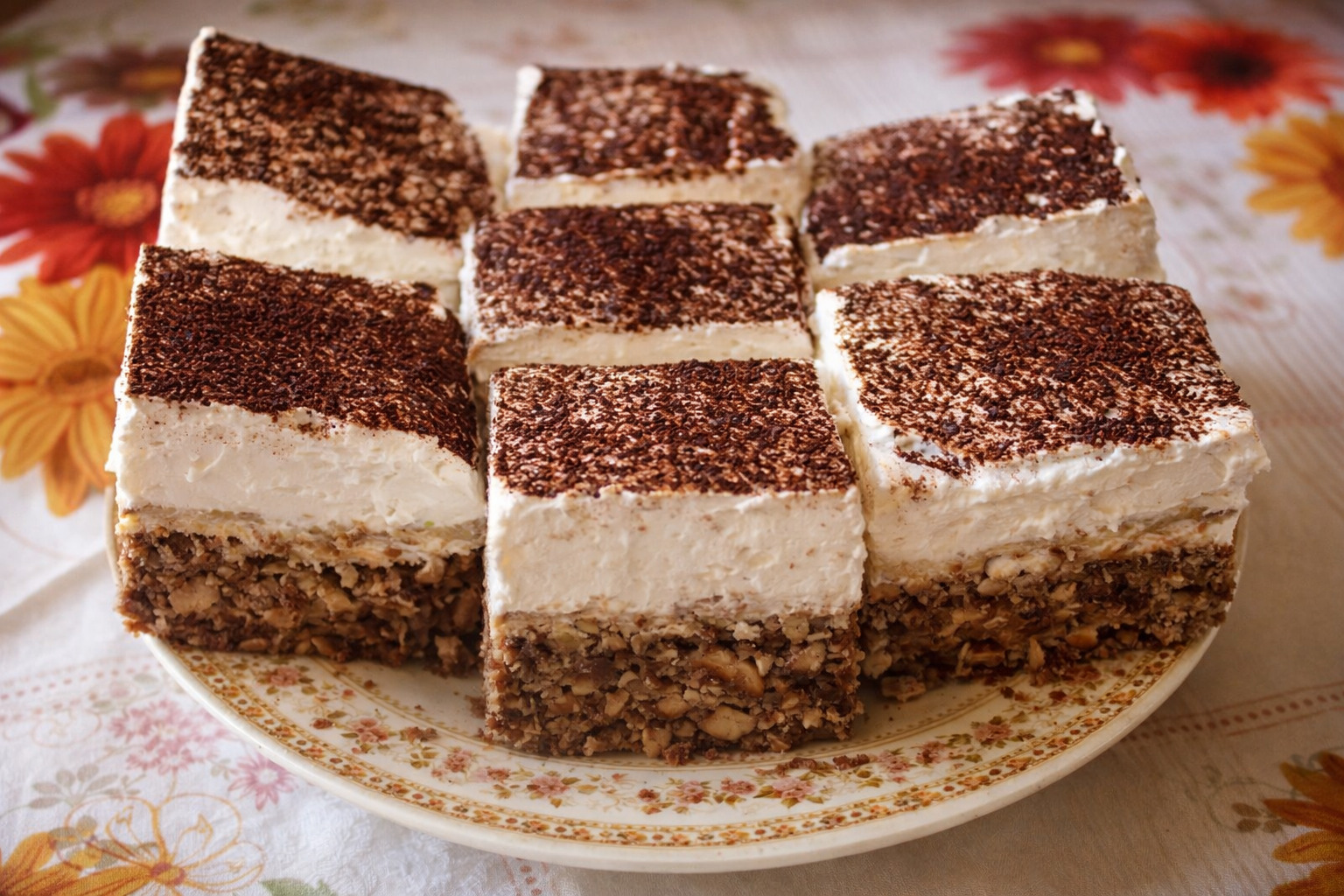 Prajitura Parlament, reteta gustului de acasa