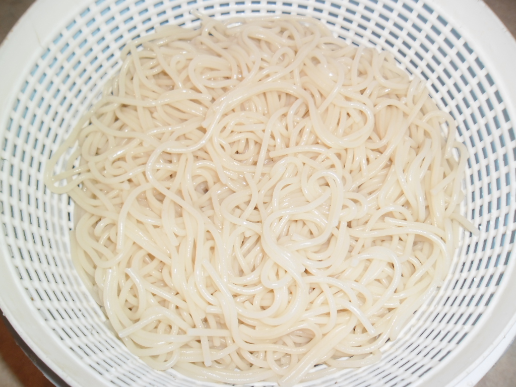 Spaghete cu ton si ciuperci