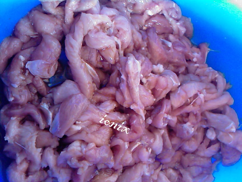 Porc tras in caramel, sos de soia si legume