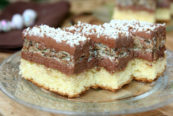 Desert Prajitura Regina Maria, Reteta Regala pentru un Deliciu Traditional si Eleganta Culinara