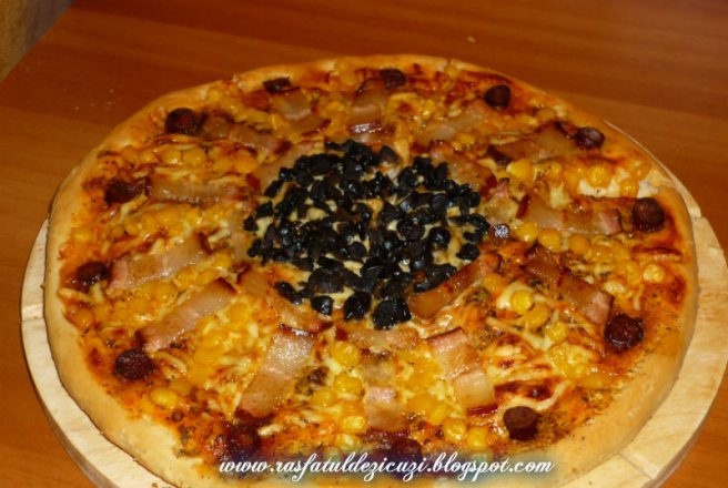 Pizza "Floare"