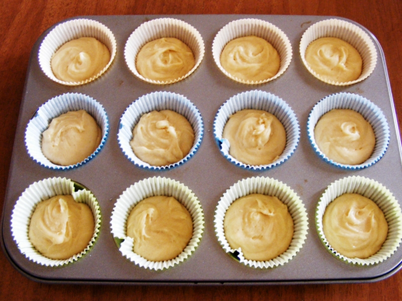 Cupcakes cu crema de visine