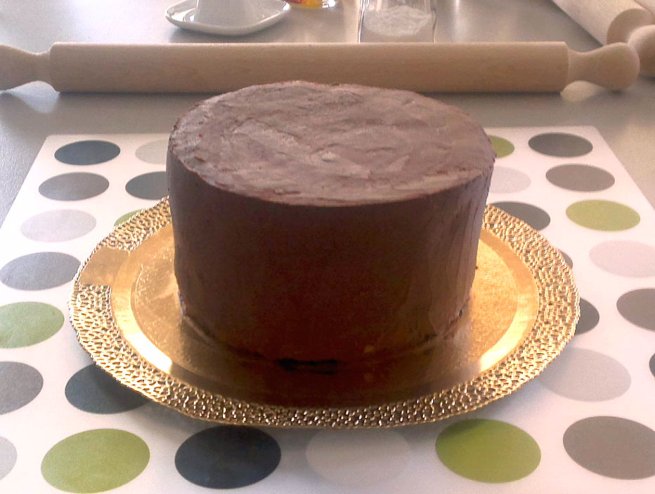 Tort 'noroios' cu ciocolata mud cake