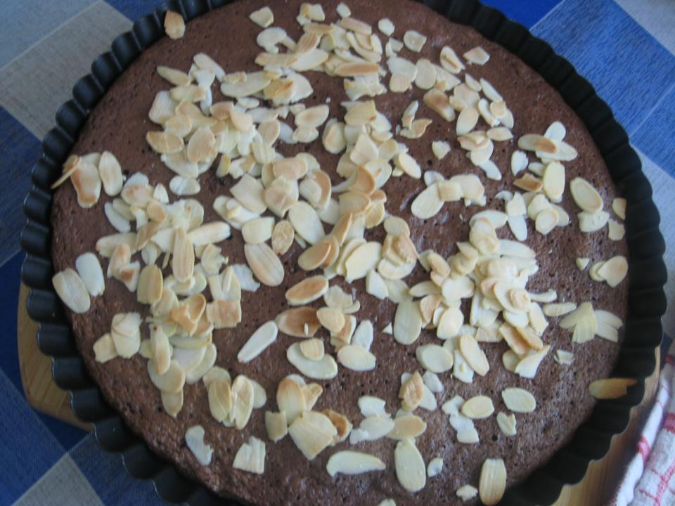 Tarta de cacao cu aroma de migdale