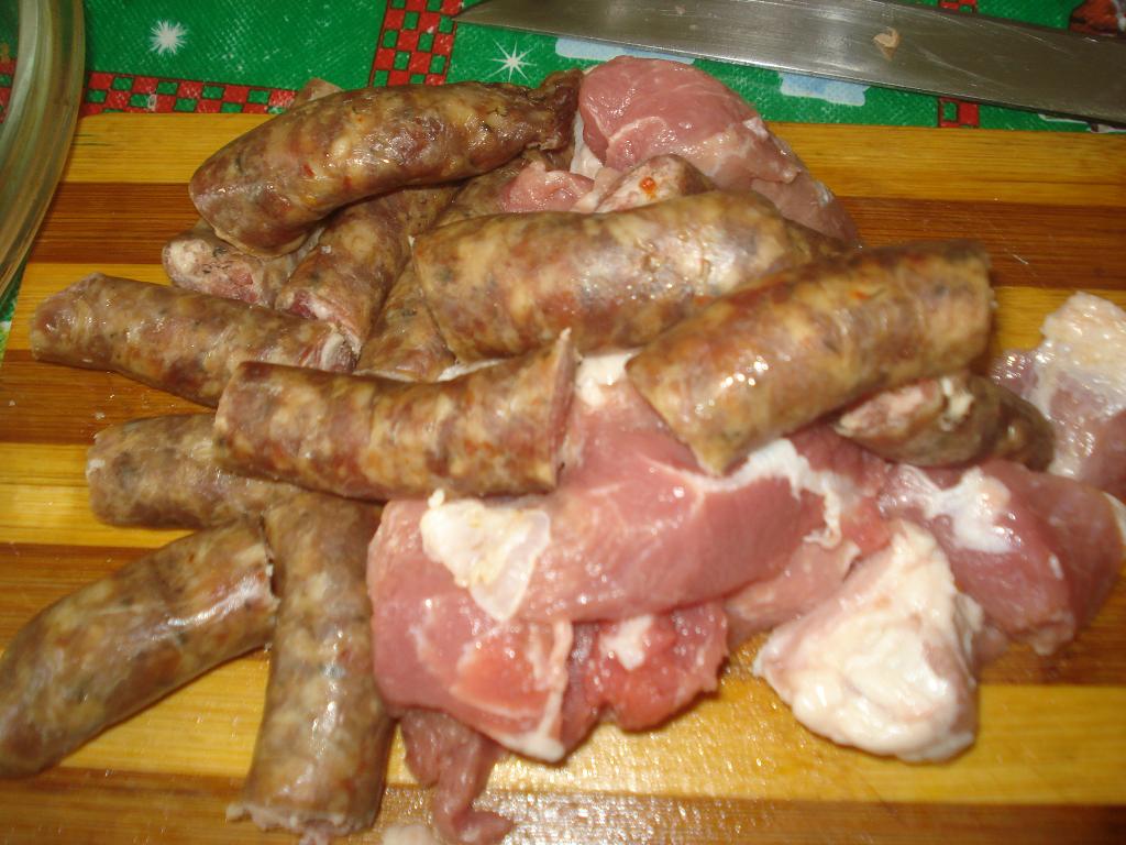 Scarita de porc-cosulet, cu carnati de plescoi