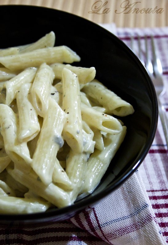 Penne cu gorgonzola