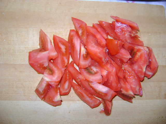 Salata de rosii si ceapa verde