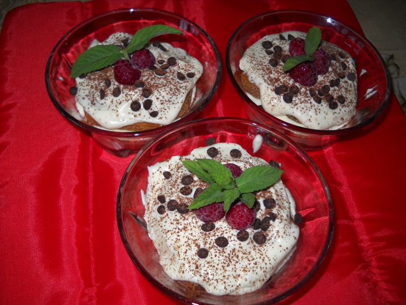 Tiramisu reţetă originală, cu fructe