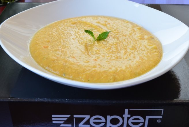 Supa crema de linte in oala Zepter