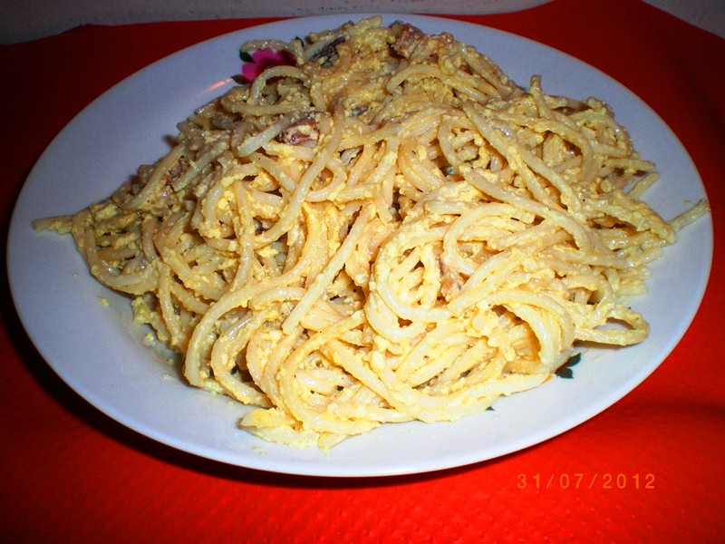 Spaghete carbonara, reţetă italiana