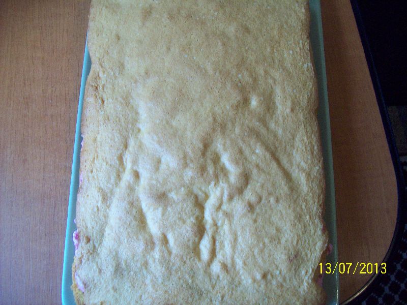 Prajitura cu mousse de visine