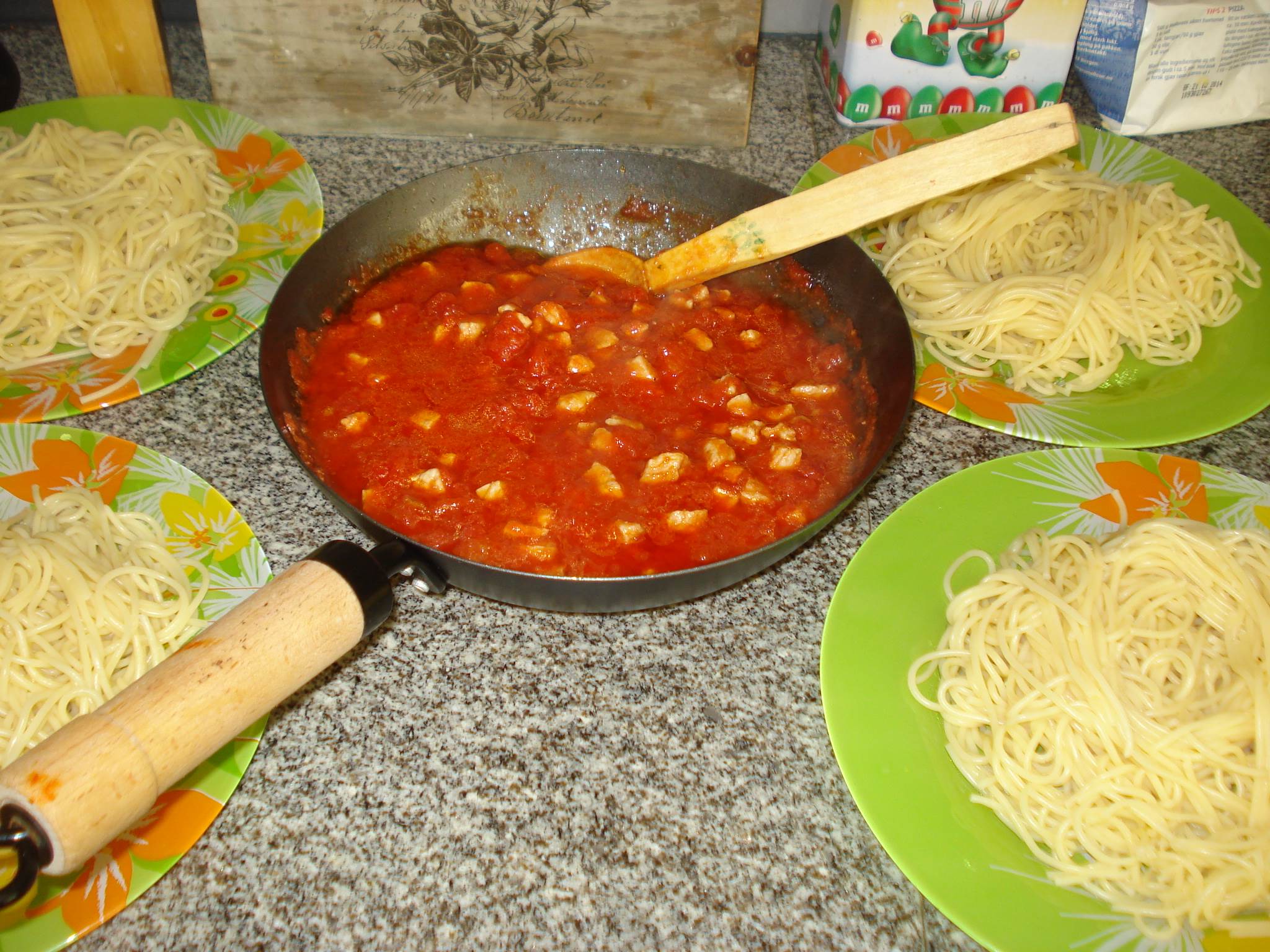 Spaghete cu carne