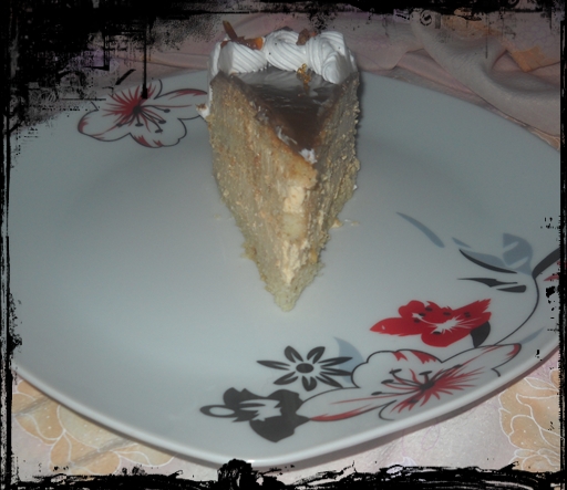 Tort cu mousse de caramel