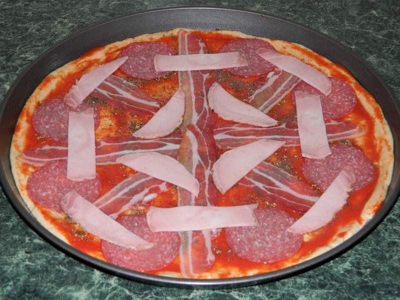 Pizza cu ou