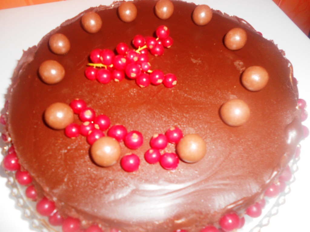Tort cu mascarpone si ganache
