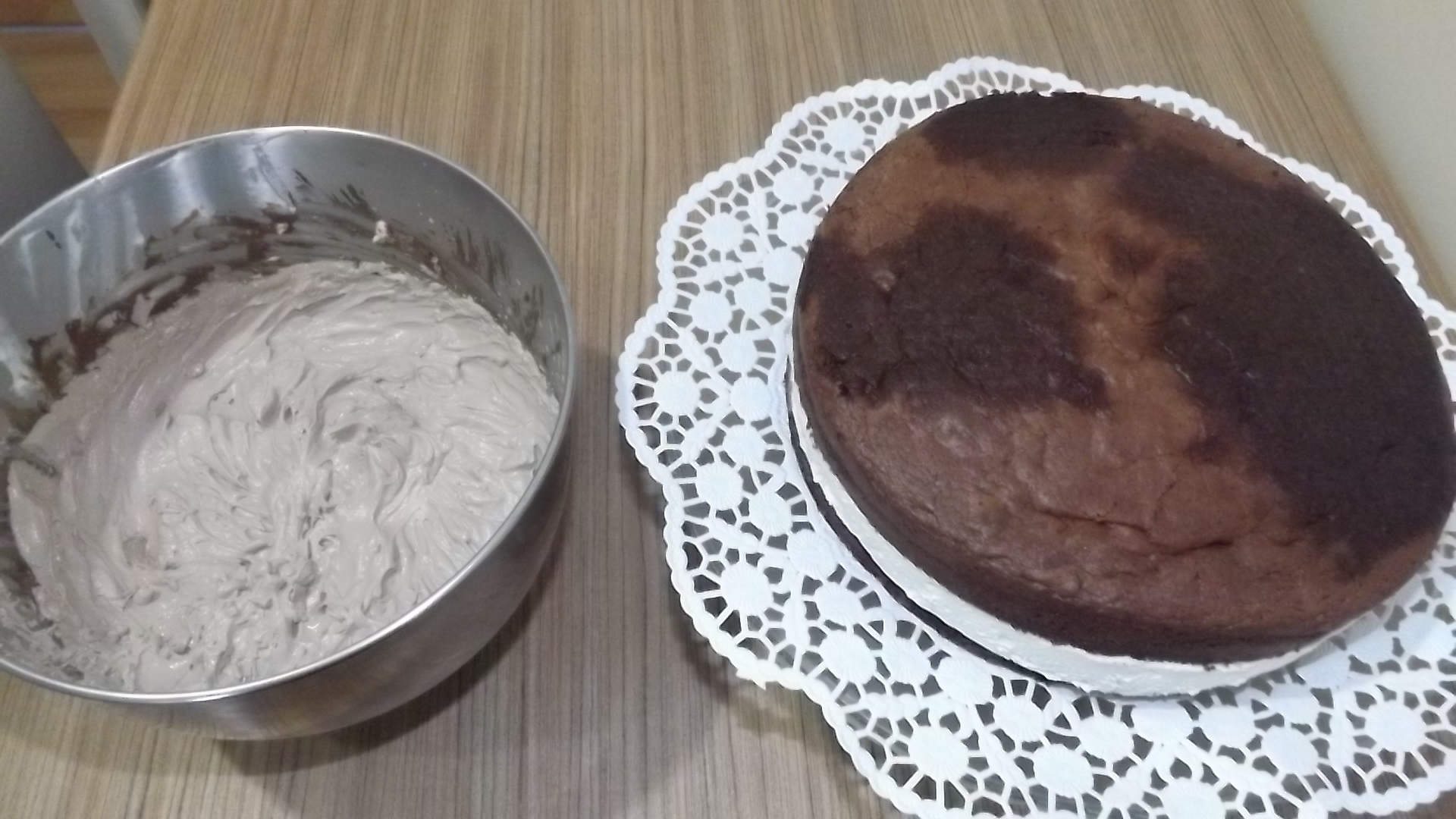 Tort cu migdale, crema de lapte si ganache