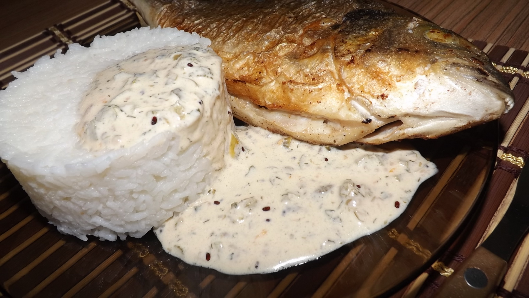 Dorada prajita cu orez basmati si sos remoulade