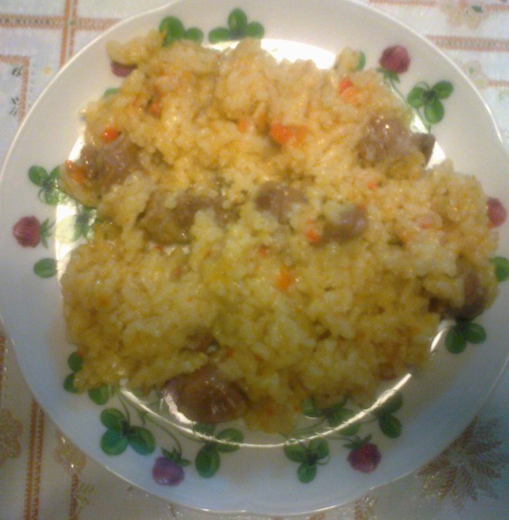 Pilaf de orez cu ceafa de porc