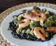 Linguini negre cu brocoli si creveti-20