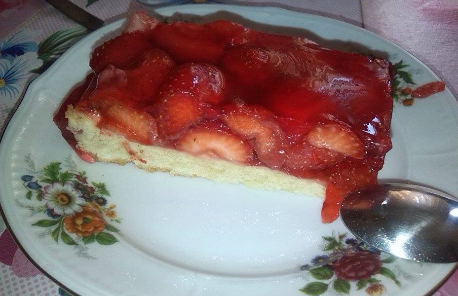 Tarta cu capsuni