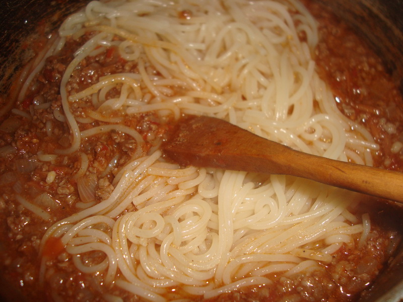 Spaghete bologneze