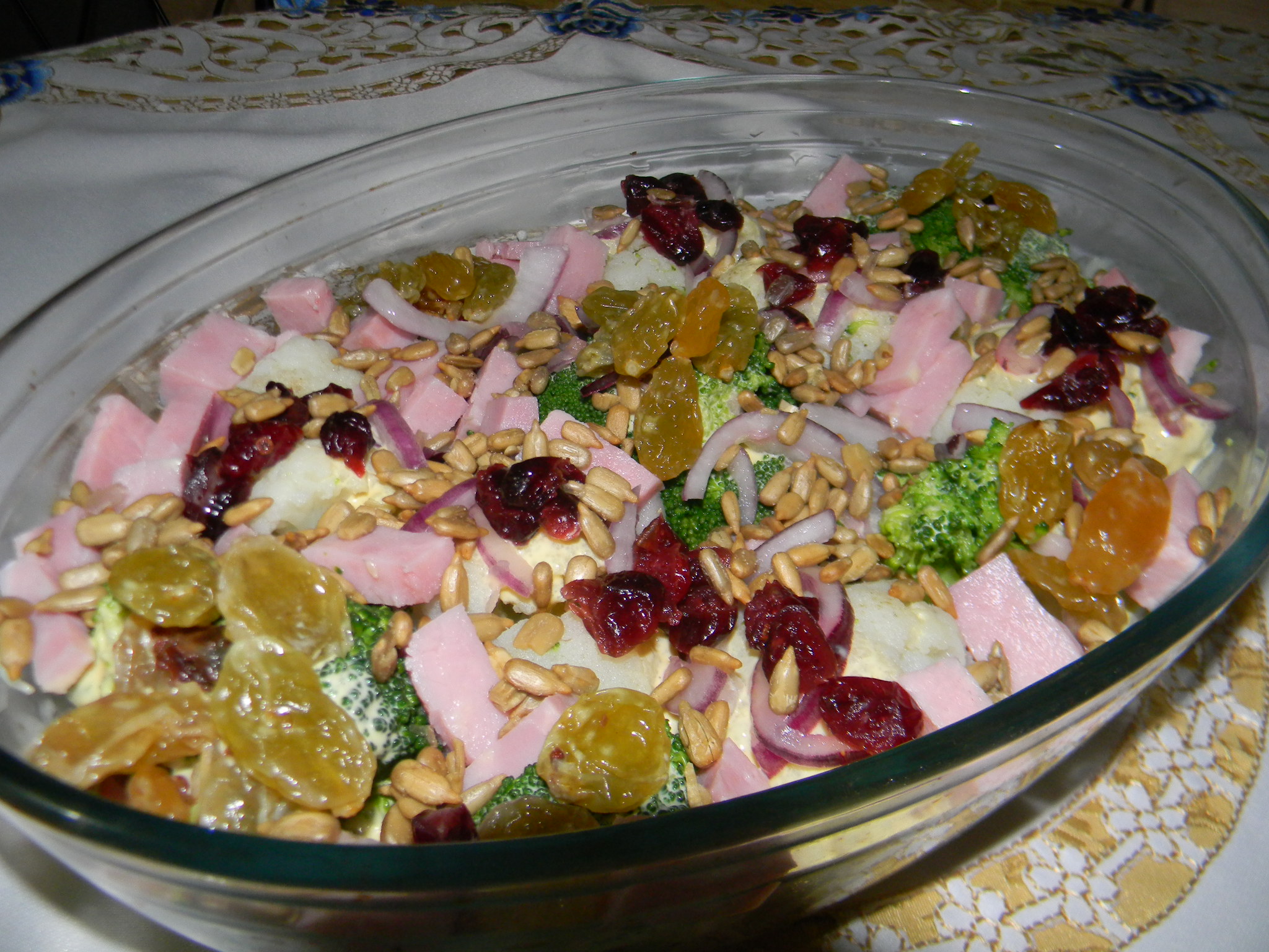 Salata de broccoli si conopida