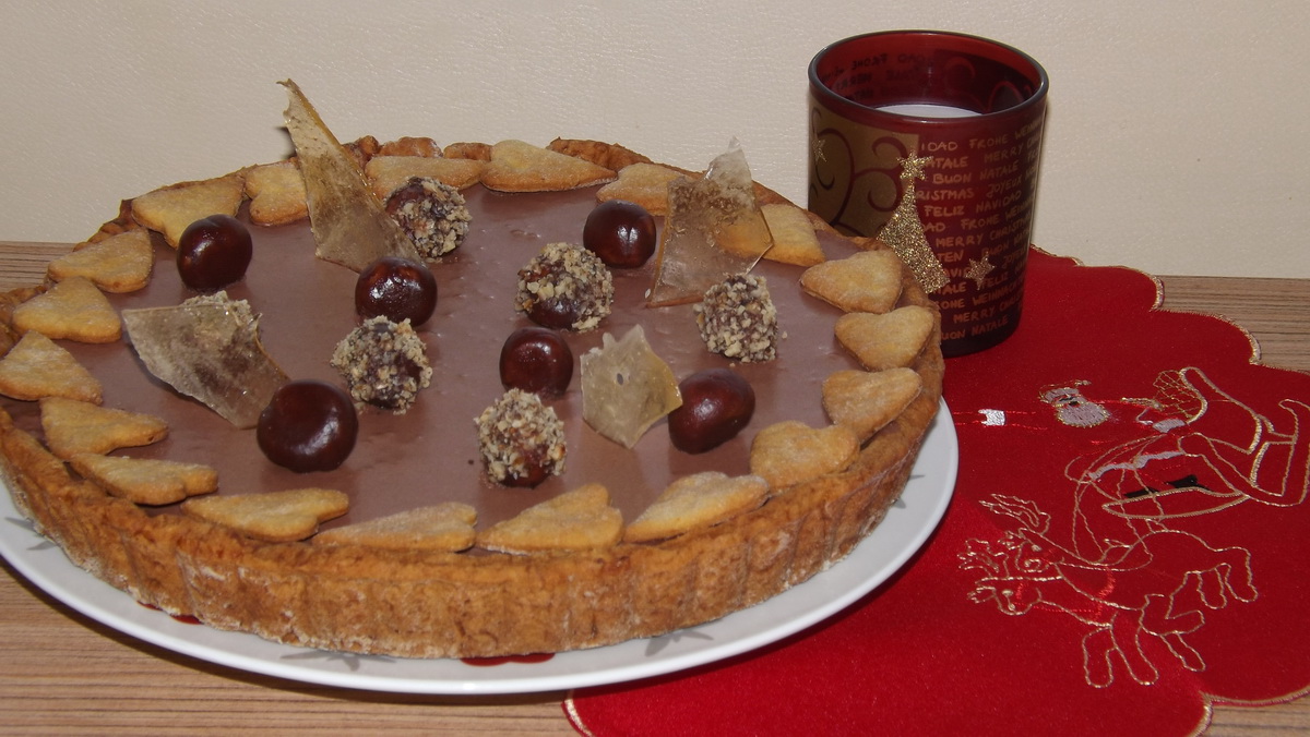 Tarta cu nuci, caramel si crema de ciocolata