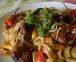 Tagliatelle cu dovlecei si bilute de carne-9