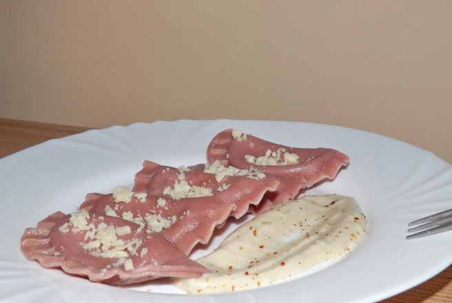 Ravioli de casa cu umplutura de branza si busuioc